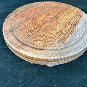 Wooden expandable basket